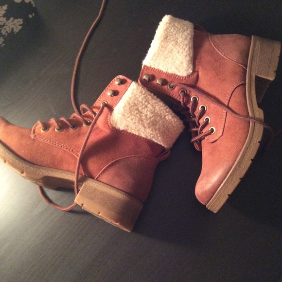 Mossimo Supply Co. Shoes - 🆕 NWOT Boots🍁